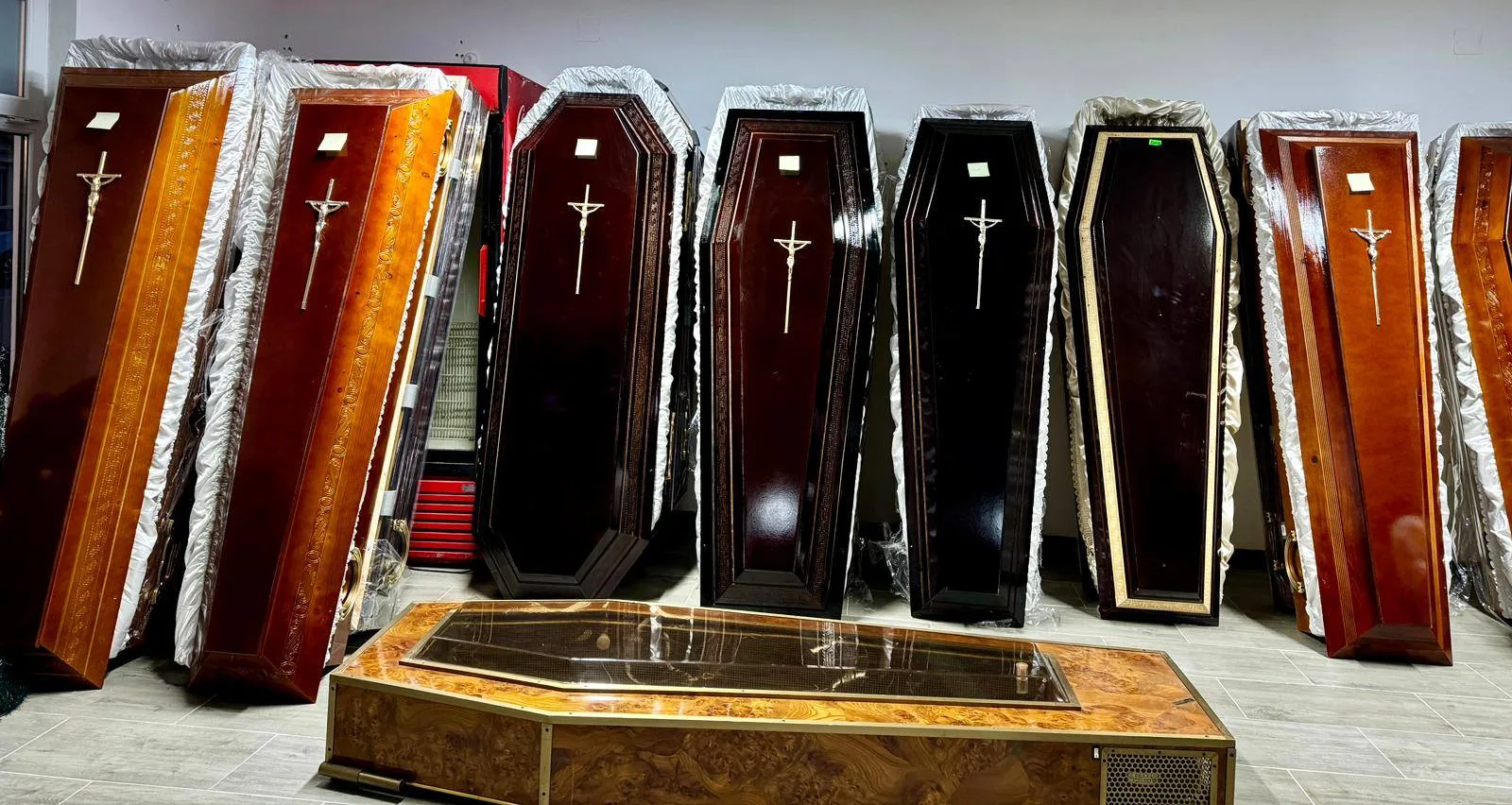 Sicrie — gamă completă, Servicii Funerare KOK